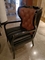 Table de salle à manger de tapisserie d'ameublement en cuir de Gelaimei et diamètre en verre de chaises 1 mètre
