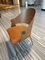 Les solides solubles d'or encadrent des chaises de salle à manger d'hôtel de meubles de restaurant d'hôtel de tapisserie d'ameublement de tissu